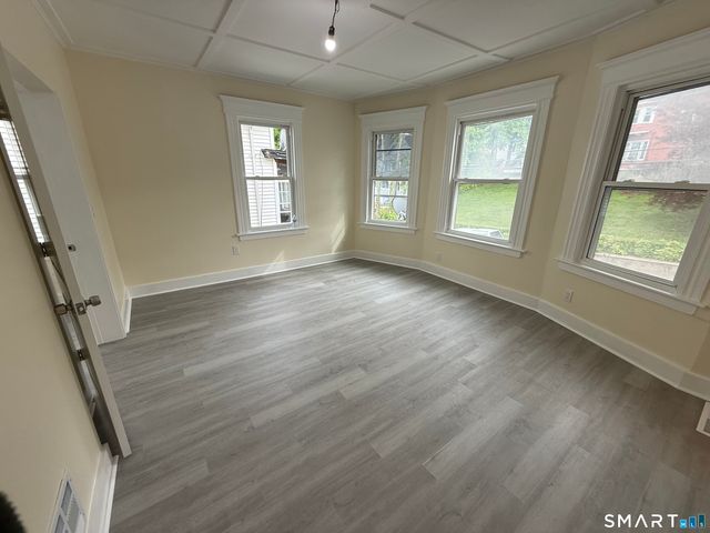 82 Bunker Hill Avenue 3, Waterbury, CT 06708