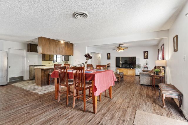 2304 Bladen Street, Bakersfield, CA 93309