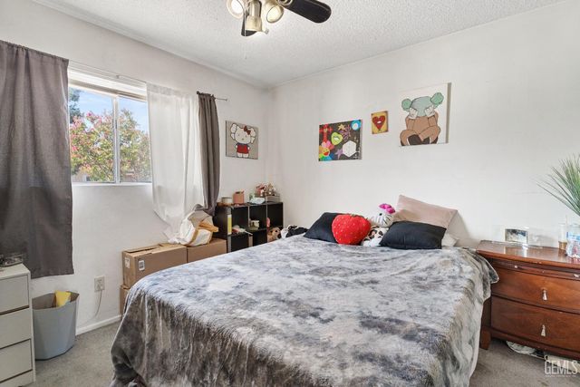 2304 Bladen Street, Bakersfield, CA 93309