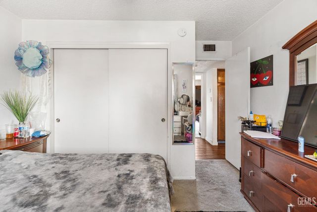 2304 Bladen Street, Bakersfield, CA 93309