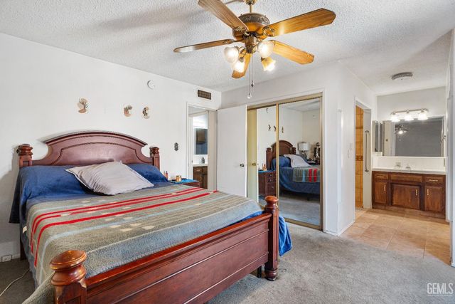 2304 Bladen Street, Bakersfield, CA 93309