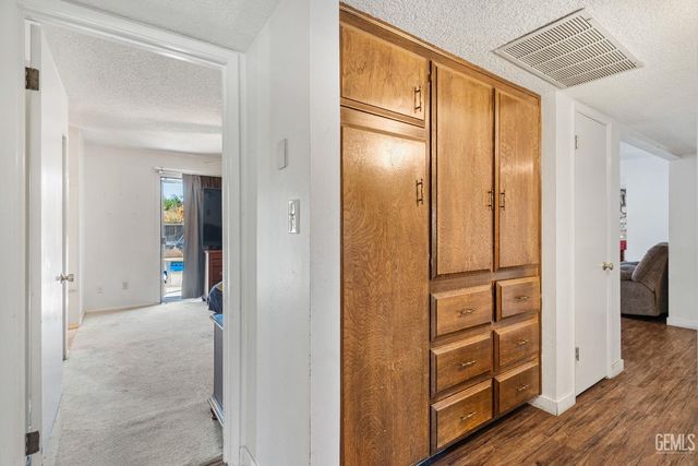 2304 Bladen Street, Bakersfield, CA 93309