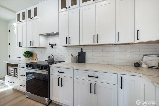 932 99th Street Ct S, Tacoma, WA 98444