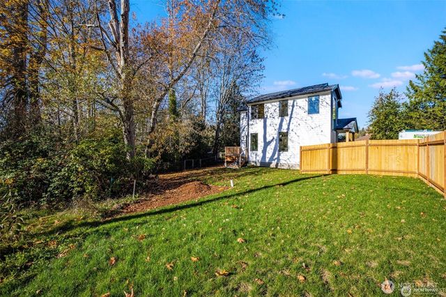 932 99th Street Ct S, Tacoma, WA 98444