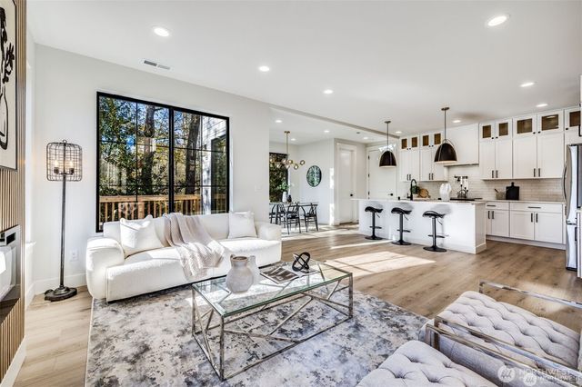 932 99th Street Ct S, Tacoma, WA 98444