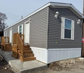 11047 Silver View Court, South Lyon, MI 48178