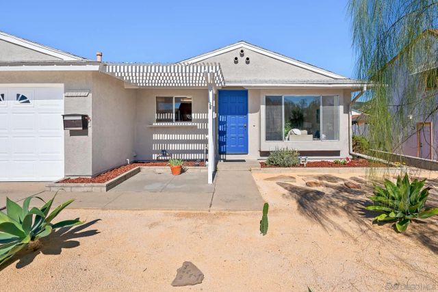 10012 Shaggybark, Santee, CA 92071