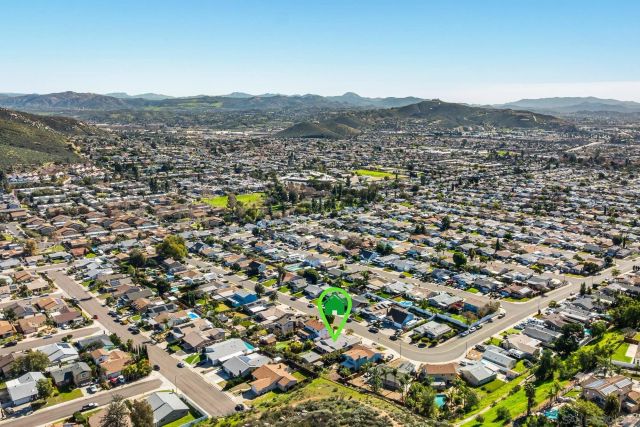 10012 Shaggybark, Santee, CA 92071