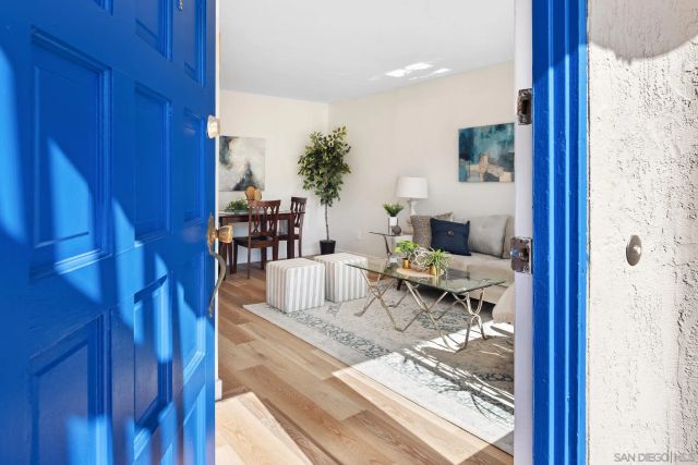 10012 Shaggybark, Santee, CA 92071