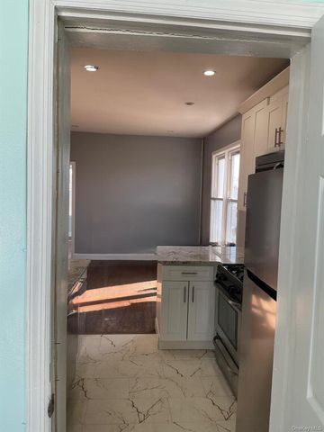 11814 219th Street, Cambria Heights, NY 11411