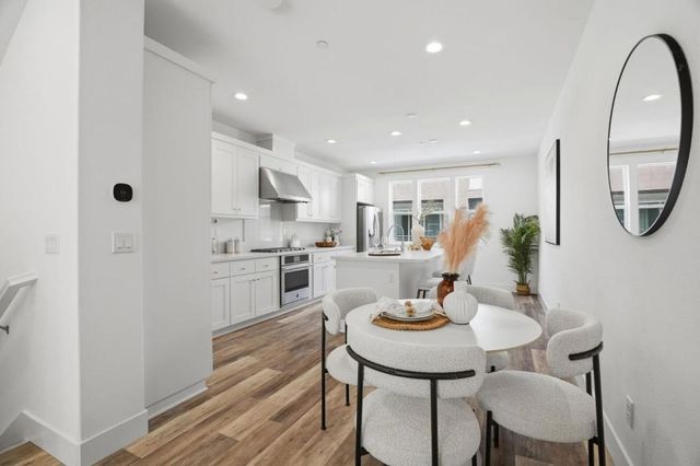 3380 Router, Fremont, CA 94538