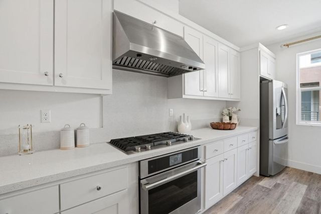 3380 Router, Fremont, CA 94538