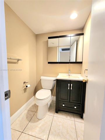 1600 S Ocean Dr 1C, Hollywood, FL 33019