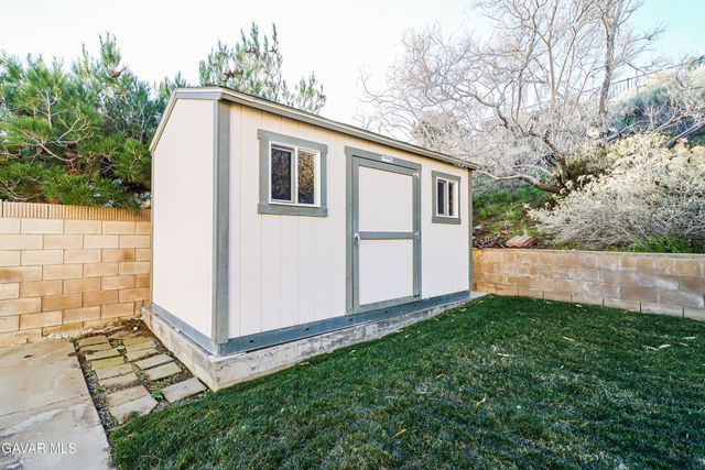 40232 Lonsdale Court, Palmdale, CA 93551