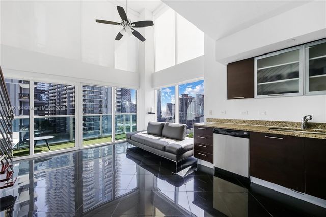 41 SE 5th St 1116, Miami, FL 33131