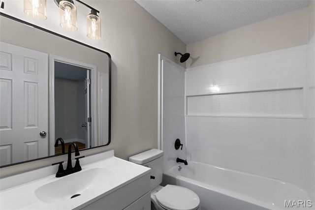 2041 Silent Spring Drive, Maryland Heights, MO 63043