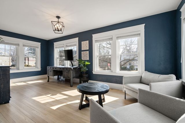 41 Capital St, Newton, MA 02458