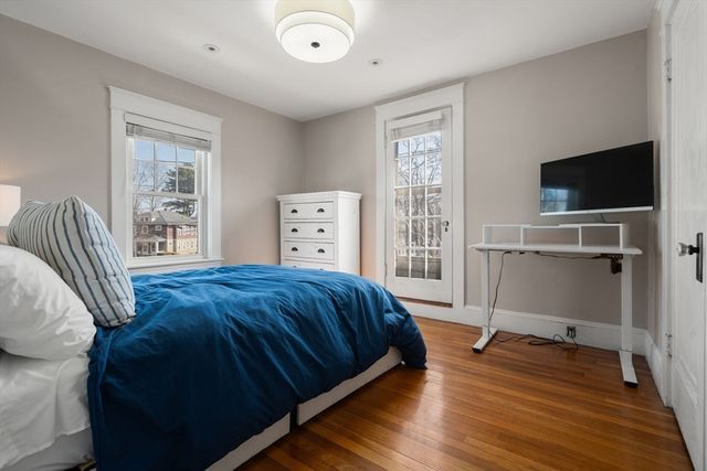 41 Capital St, Newton, MA 02458