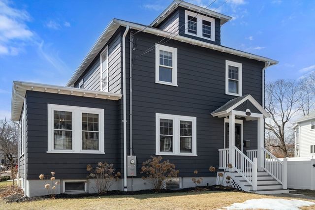 41 Capital St, Newton, MA 02458