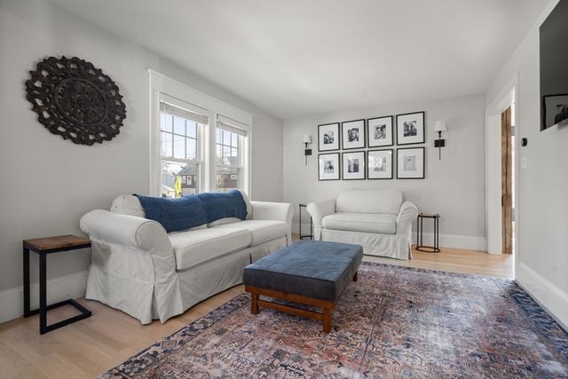 41 Capital St, Newton, MA 02458