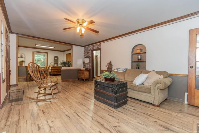 2321 Mount Auburn Road, Evansville, IN 47720