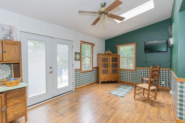 2321 Mount Auburn Road, Evansville, IN 47720