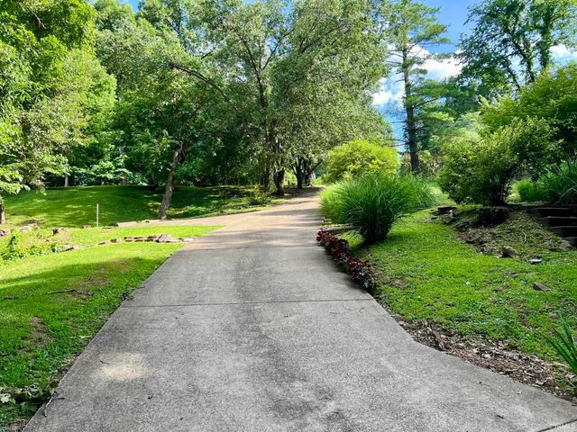 2321 Mount Auburn Road, Evansville, IN 47720