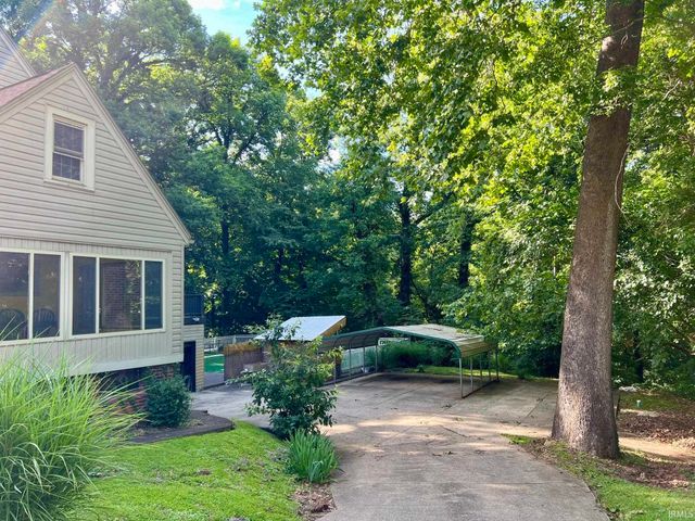 2321 Mount Auburn Road, Evansville, IN 47720