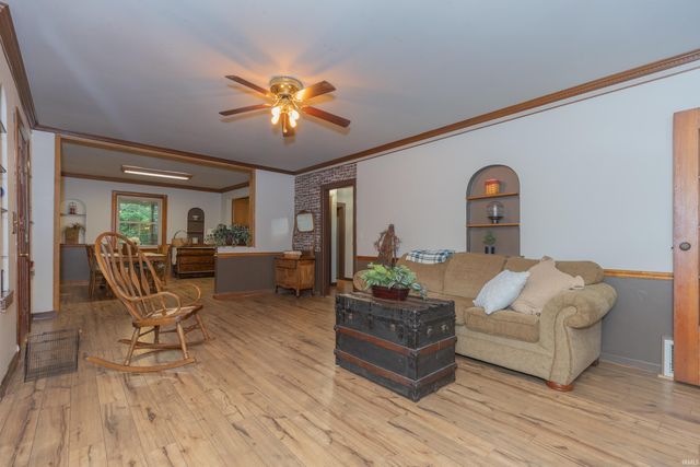 2321 Mount Auburn Road, Evansville, IN 47720