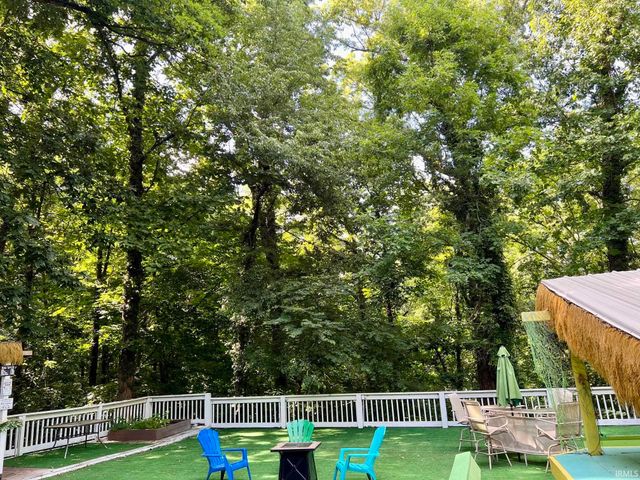 2321 Mount Auburn Road, Evansville, IN 47720