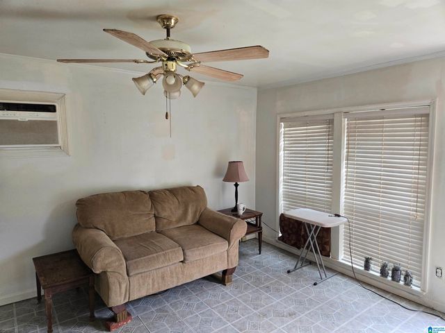 905 BELVIEW STREET, Bessemer, AL 35020