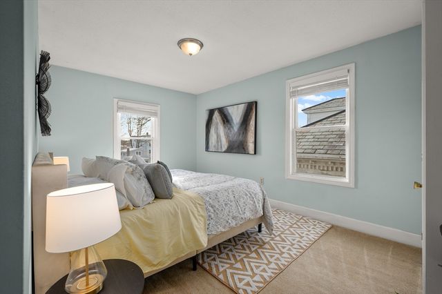 6 Arthur St 3, Salem, MA 01970