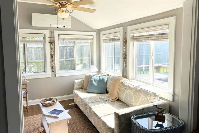 34 Pleasant St 3, Dennis, MA 02660