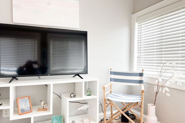 34 Pleasant St 3, Dennis, MA 02660