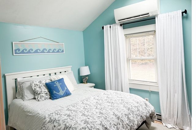 34 Pleasant St 3, Dennis, MA 02660