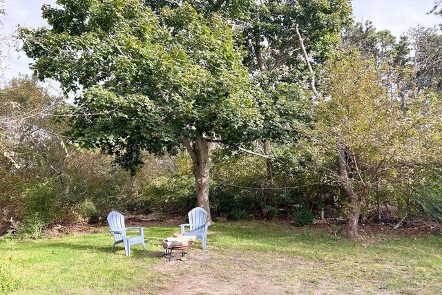 34 Pleasant St 3, Dennis, MA 02660