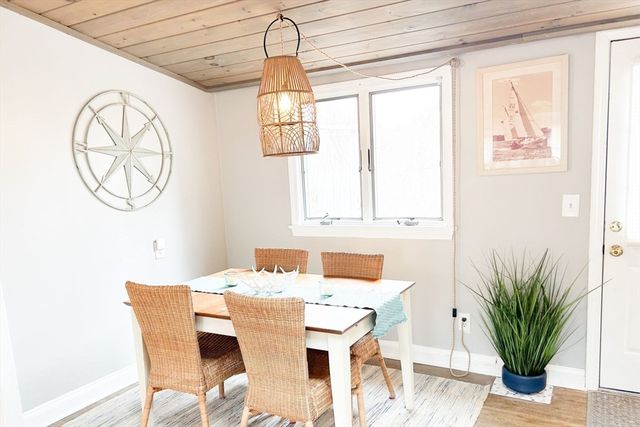 34 Pleasant St 3, Dennis, MA 02660