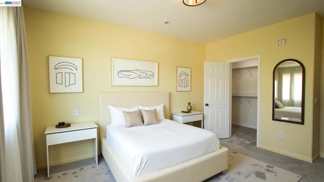 45 Parc Pl, Milpitas, CA 95035
