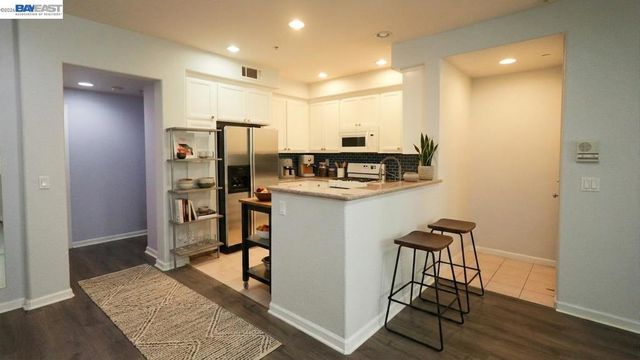45 Parc Pl, Milpitas, CA 95035