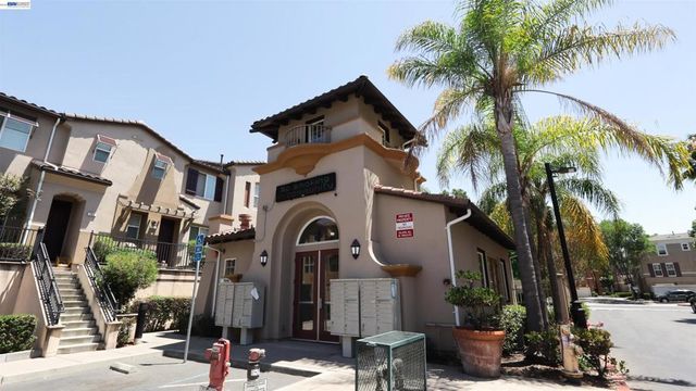 45 Parc Pl, Milpitas, CA 95035