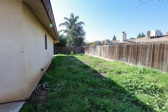 3624 Eddy Avenue, Clovis, CA 93612