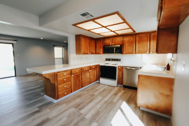 3624 Eddy Avenue, Clovis, CA 93612