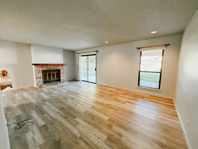 3624 Eddy Avenue, Clovis, CA 93612