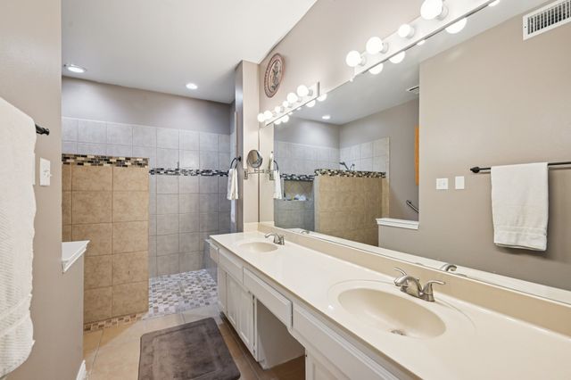 9955 Waterfront Trail, Rowlett, TX 75087