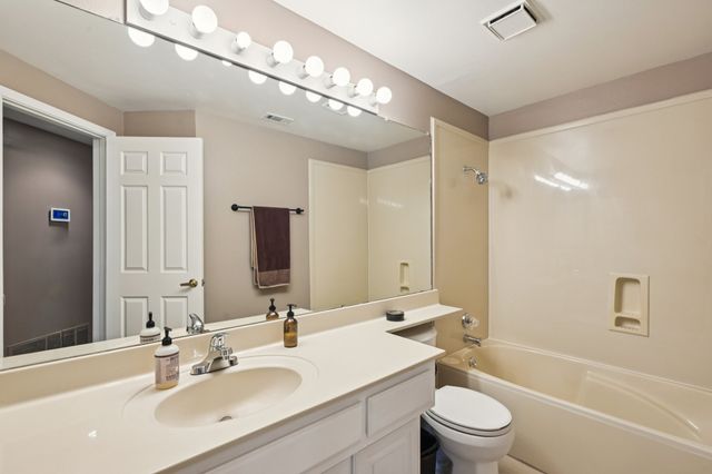 9955 Waterfront Trail, Rowlett, TX 75087