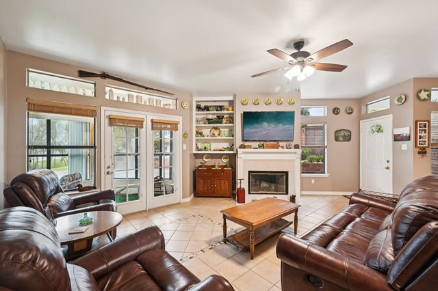 9955 Waterfront Trail, Rowlett, TX 75087