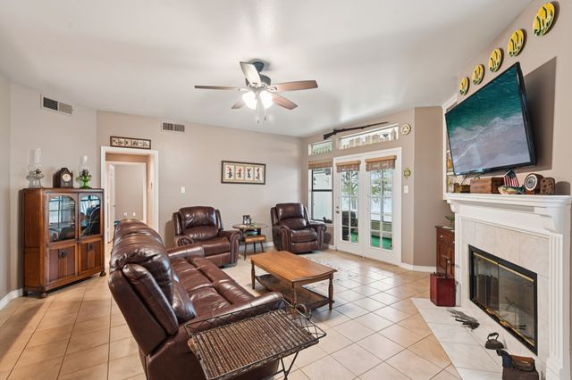 9955 Waterfront Trail, Rowlett, TX 75087
