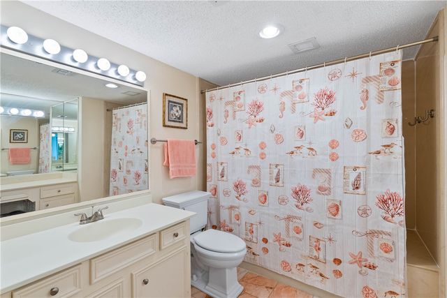 4000 Surfside Blvd 206, Corpus Christi, TX 78402