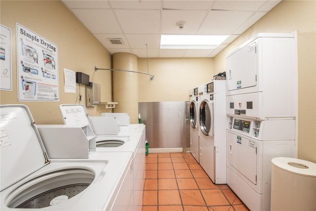 4000 Surfside Blvd 206, Corpus Christi, TX 78402