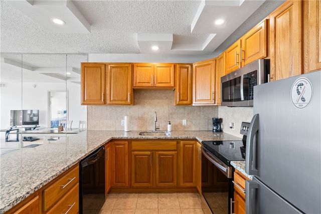 4000 Surfside Blvd 206, Corpus Christi, TX 78402